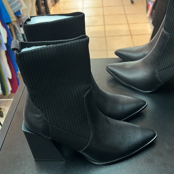 Steve Madden Tacke sock booties new no box - Picture 1 of 5